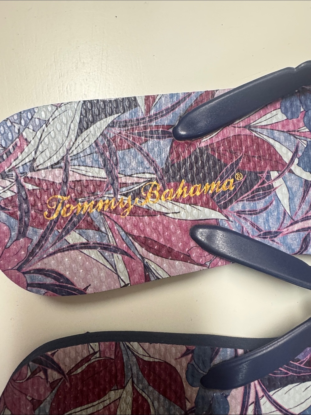 Tommy Bahama Navy Braided-strap Floral Print Sandals size 8 - Picture 2 of 5